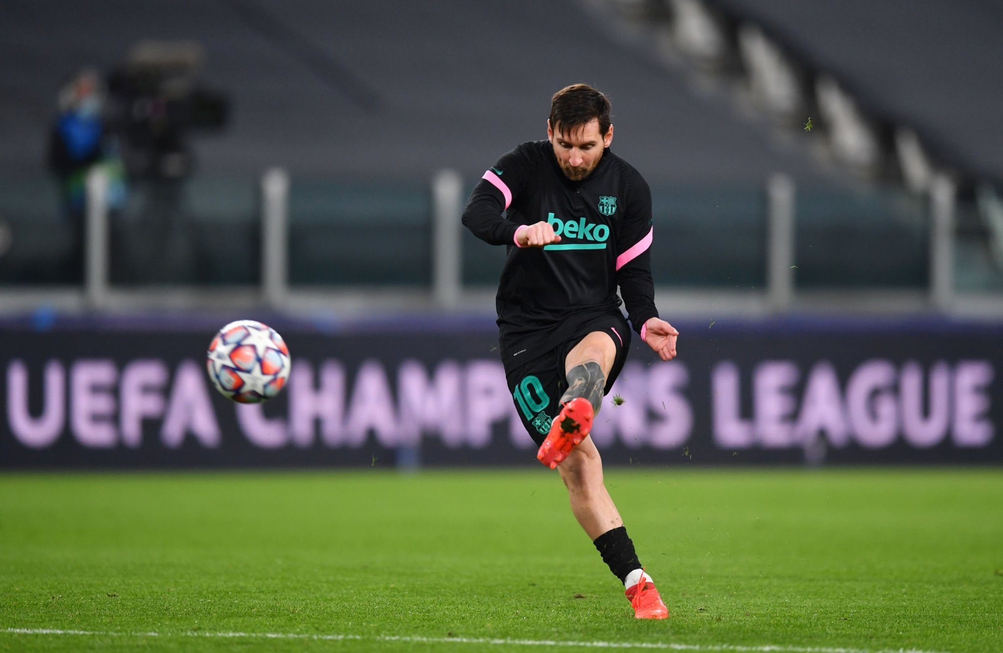 队在战术上 队在战术上