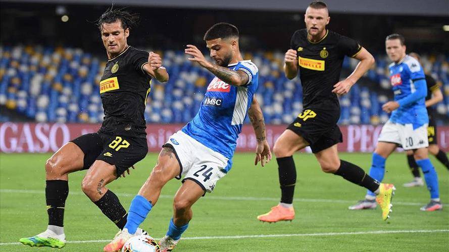 用替补球员 用替补球员