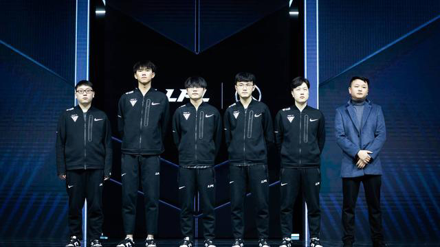 通过观察可 通过观察可